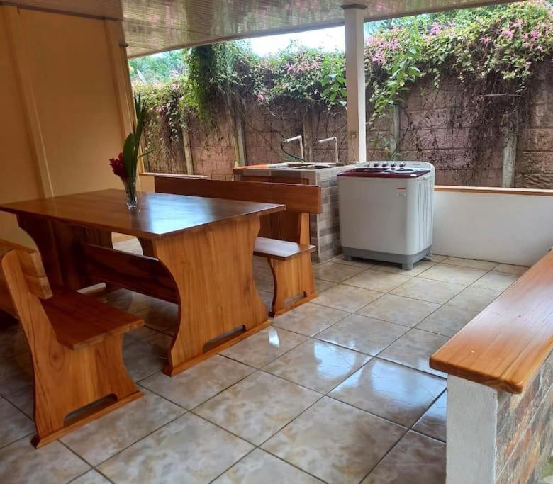 Tropical Bee Garden Holiday Houses Savegre 외부 사진
