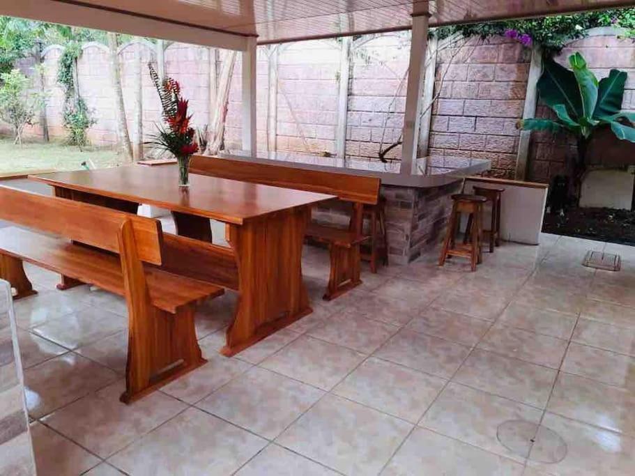 Tropical Bee Garden Holiday Houses Savegre 외부 사진