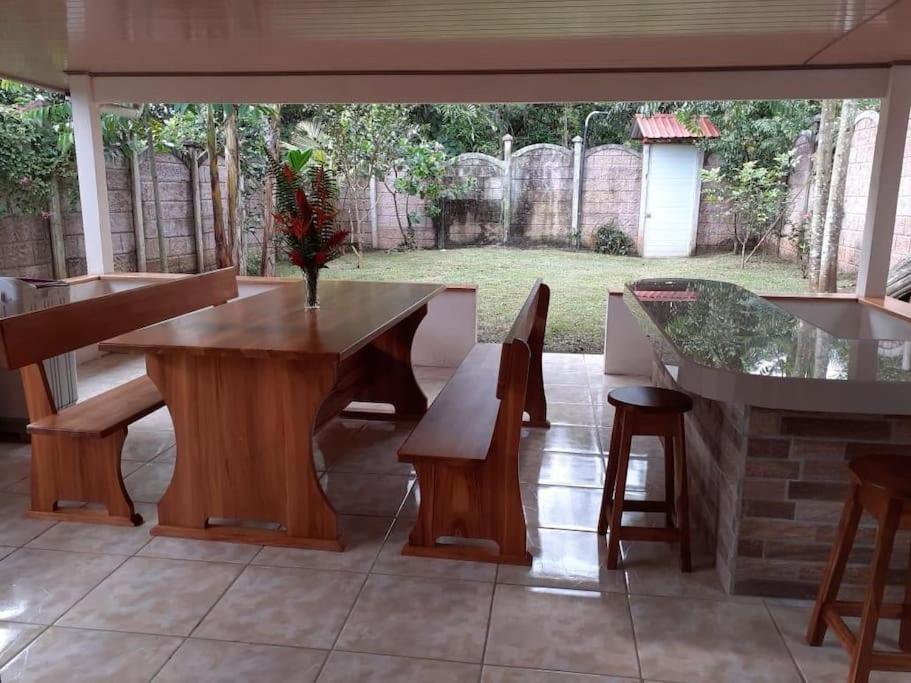 Tropical Bee Garden Holiday Houses Savegre 외부 사진